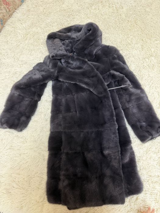 Продам норковую шубу