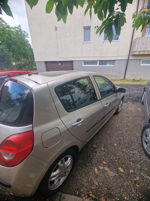 Renault Clio 1.4 16V - 2006 | AC | Trapă