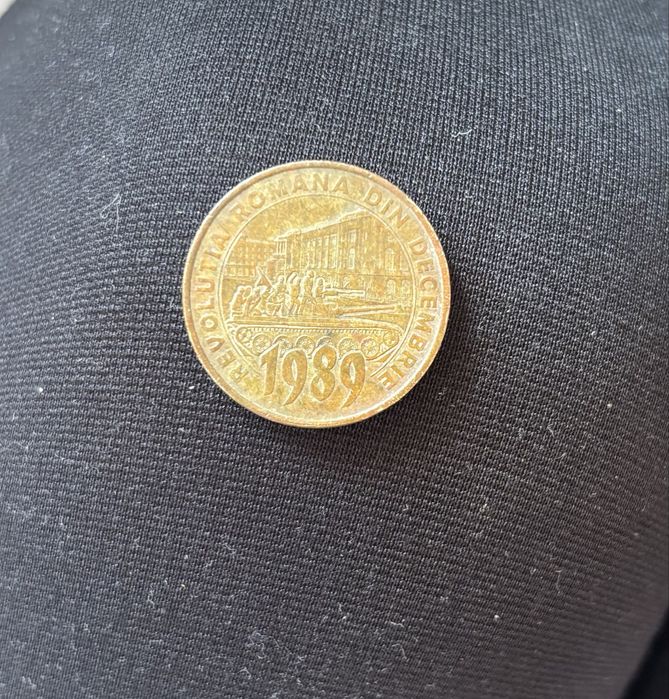 Vand moneda 50 de la Revolutia 1989