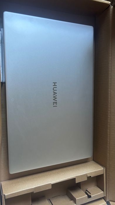 Ноутбук MateBook