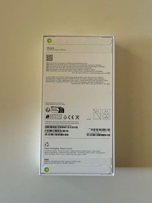 iPhone Air, 256 GB, черен