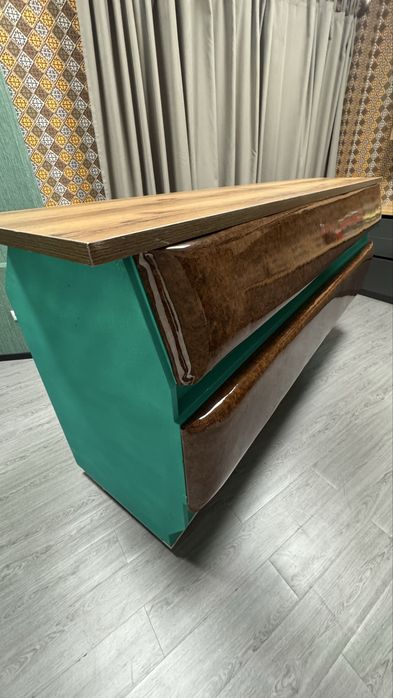 Барная стойка на колесиках