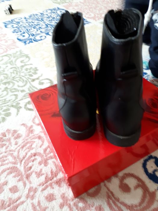 Осенний сапоги для женщины