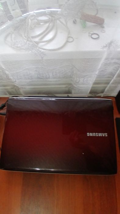 Продам ноутбук. SAMSUNG.