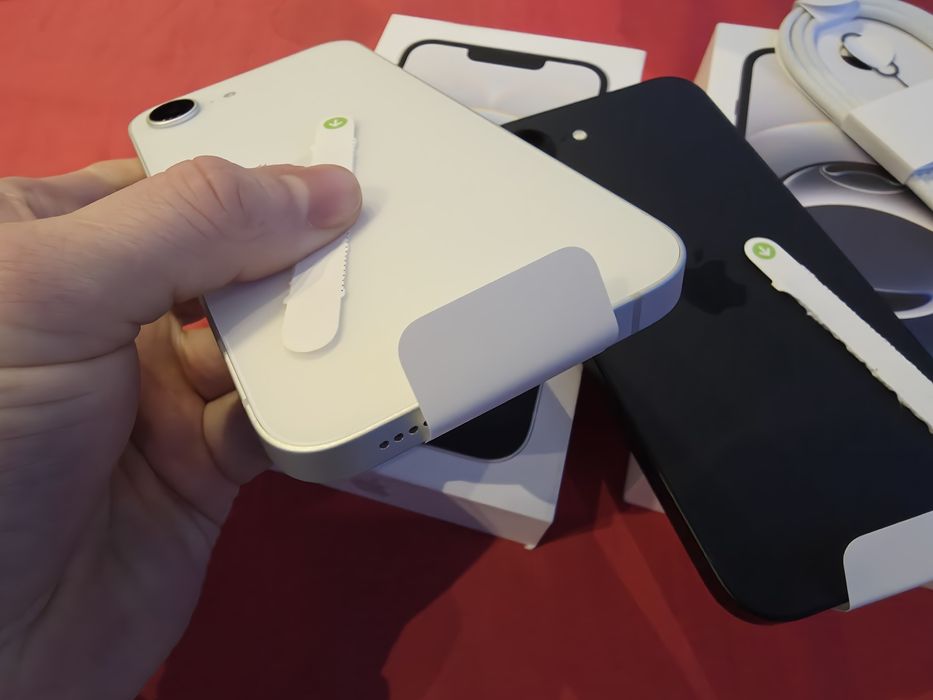 -Iphone 16E, Nou, 128Gb, 8Ram, 0 cicluri incarcare, neactivat, nefolos