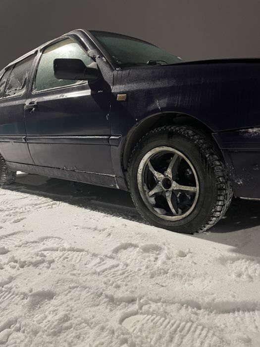 Продам гольф 3 в полный разбор по болтам