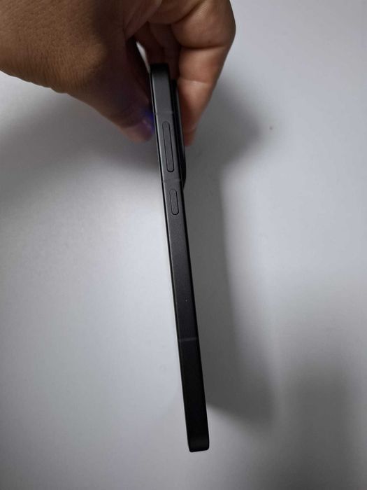 OnePlus 15 16Gb/256GB - In stare excelenta - FullBox