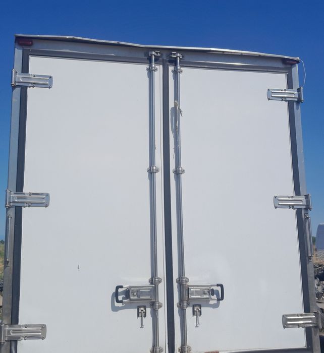Cub sprinter frigorific, lada, bena,container
