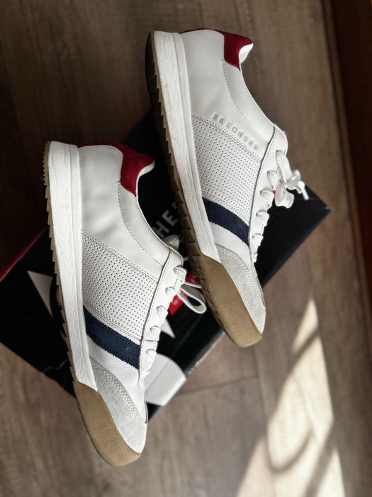 Tenesi Skechers mar.42