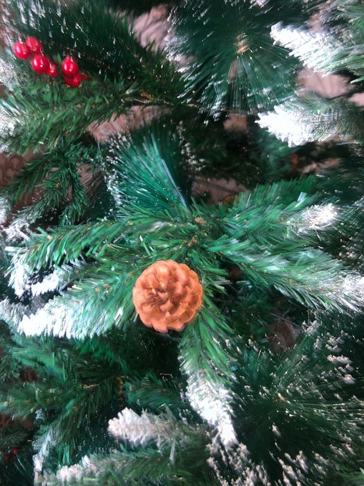 Очень красивая ёлка