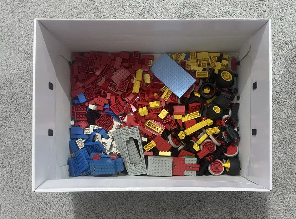 Lego +10kg asortate cu figurine