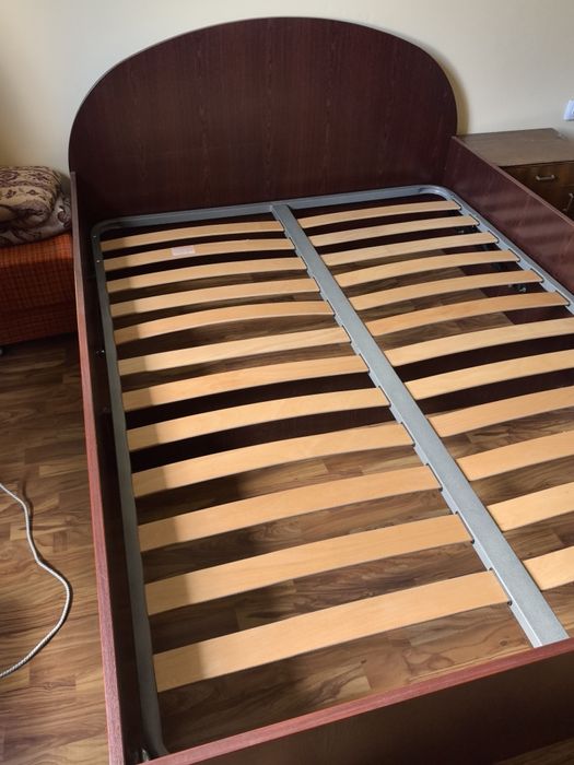 Спалня с подматрачна рамка