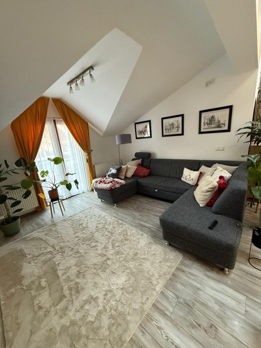Apartament 3 camere, 80 mp, parcare proprie, Strada Colinelor