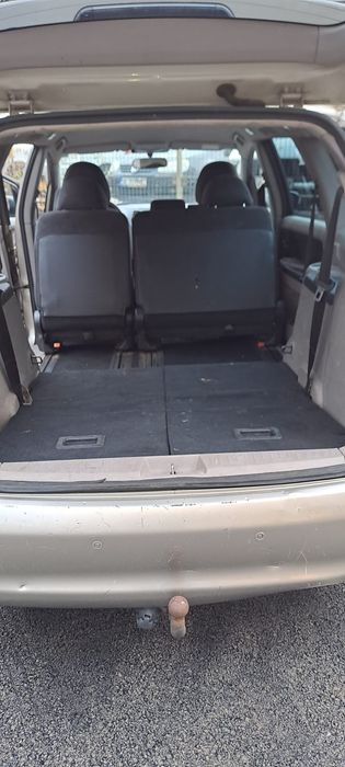 Mitsubishi grandis
