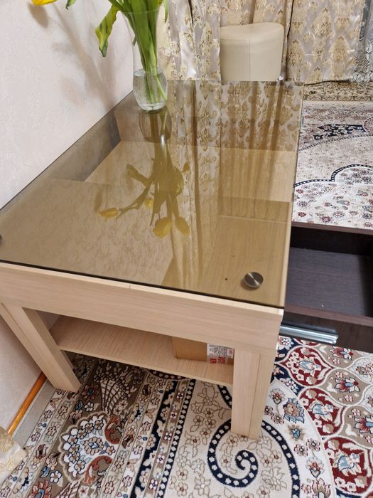 Столик журнальный