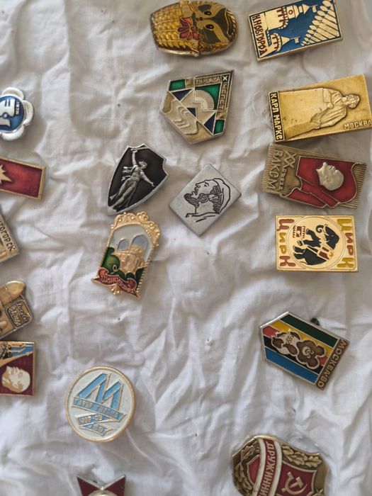 Продам значки СССР