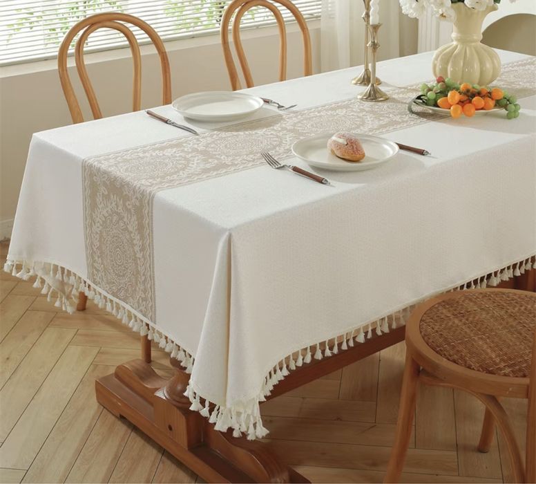 Продам скатерть сервировочный