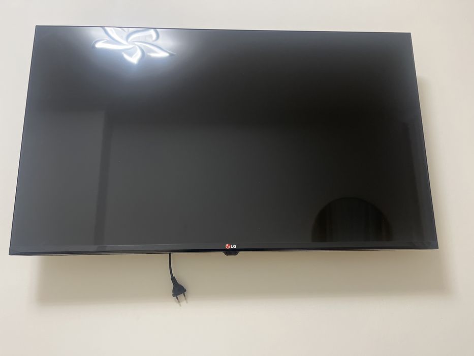 Телевизор 109см разбит экран