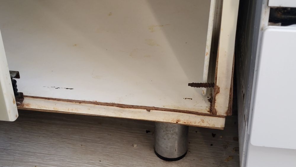 Продам кухню, размеры 1.4×1.65