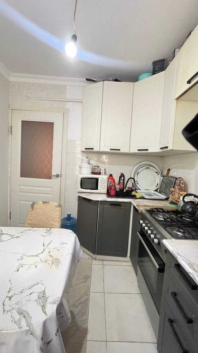 Продам 2 комнатную на Шанхае