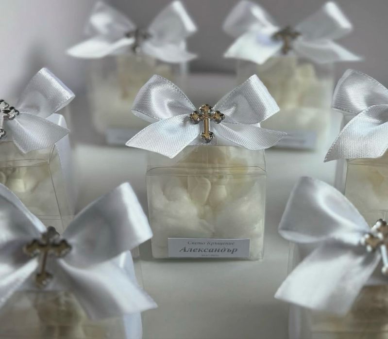 Подаръци за гости за кръщене, погача, рожден ден/карти за наричане/