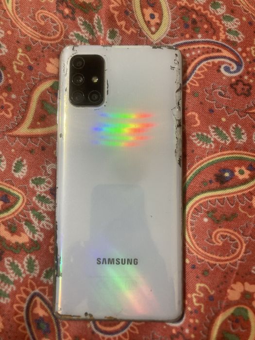 Samsung А71 продам