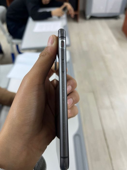 Айфон 11  жаксы жағдайда