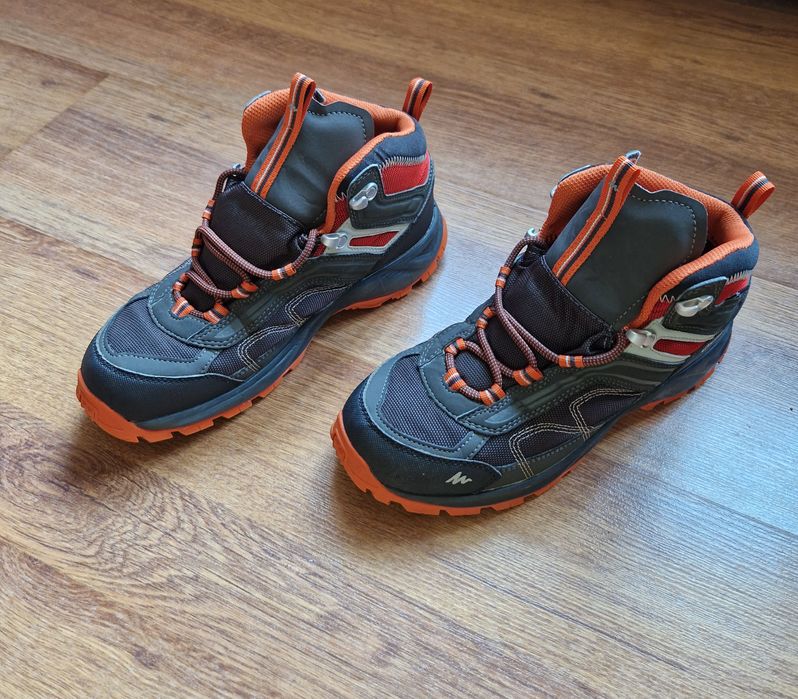 Bocanci de drumeție Quechua