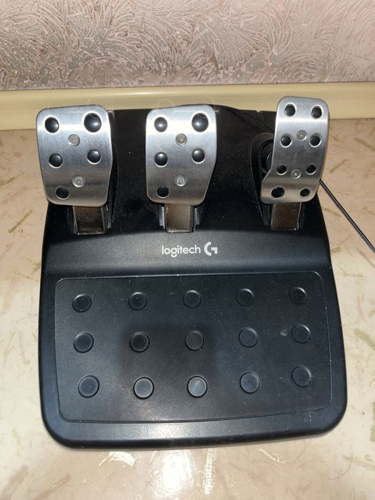Игровой руль logitech g29