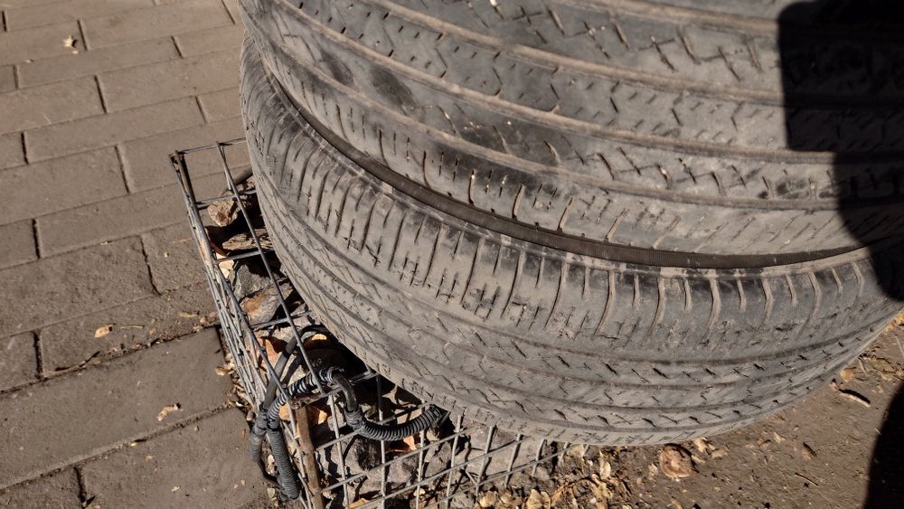 Продаю Шины Toyo