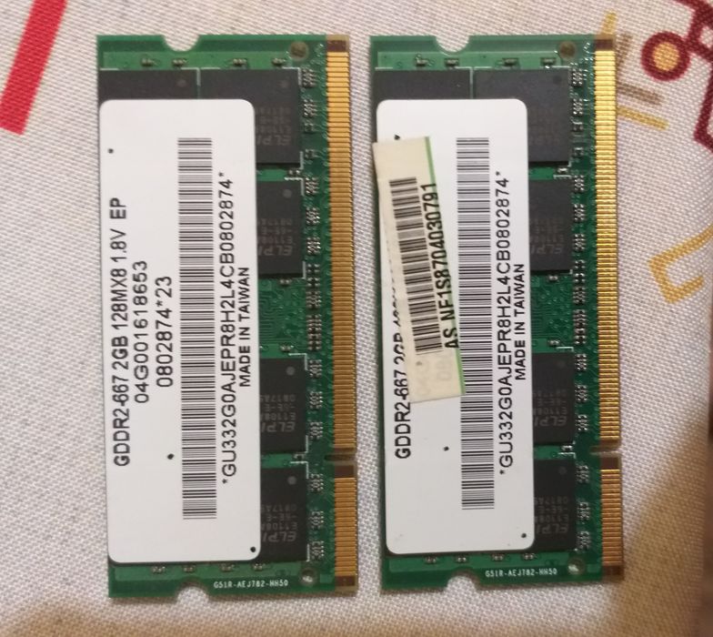 DDR 2 SODIMM цената е за двете платки.