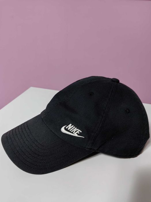 Шапка с козирка NIKE