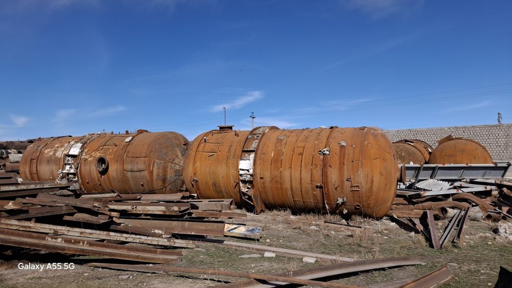 Темир ёмкостьлар сотилади