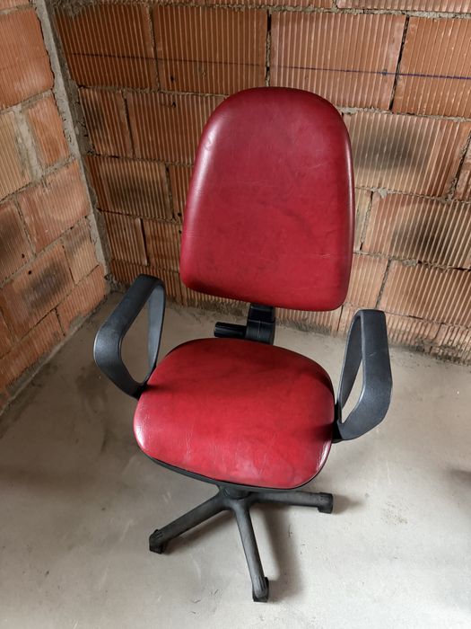 Scaun de birou 300 lei