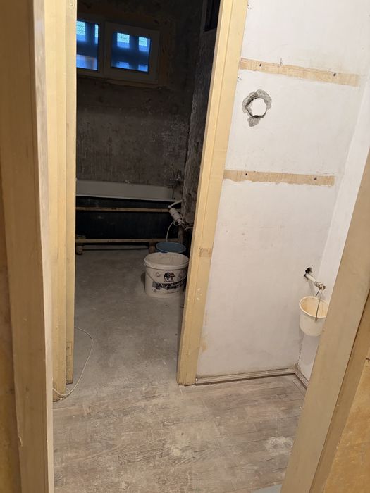 Vand apartament 3 camere Militari