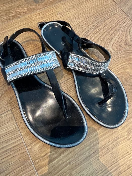 Дамски летни сандали