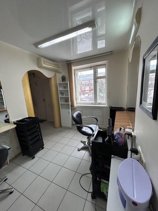 Аренда парикмахерского кресла.