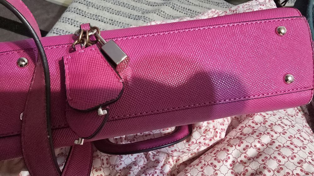 Розова Чанта Guess /запазена