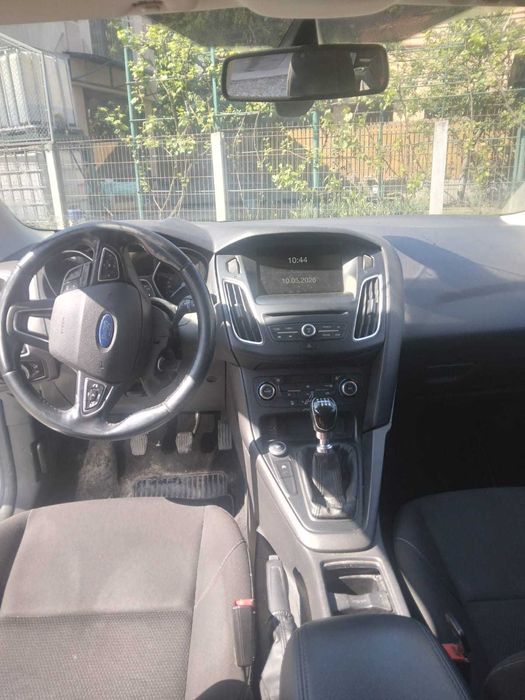 Vand Ford Focus 2015ânzare automobile