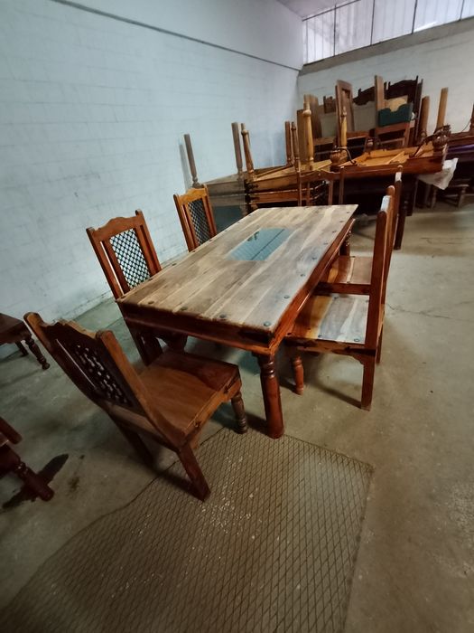 Масивни Маси и столове