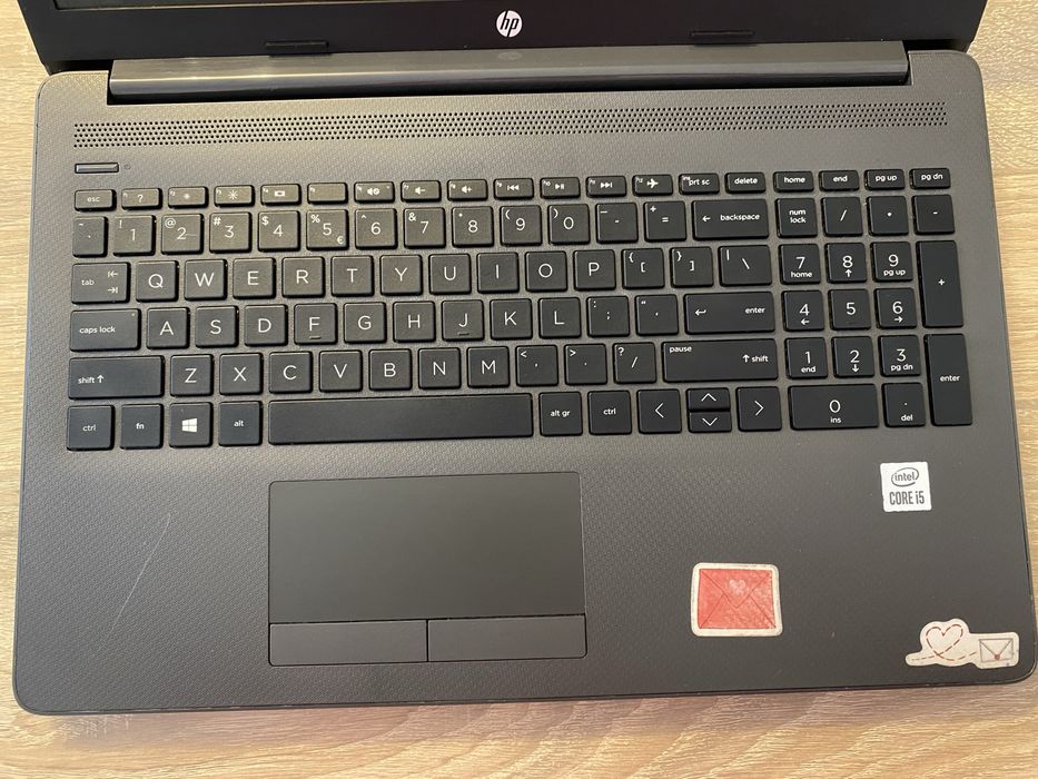 Laptop HP desktop-104lqhp