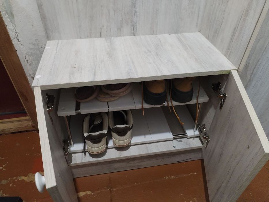 Шифонер +прихожая