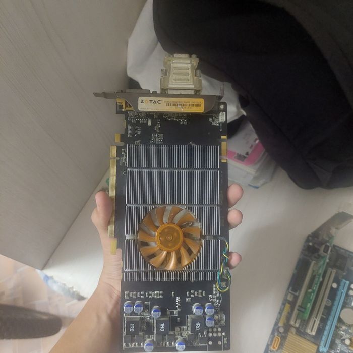 Продам видеокарту 512mb
