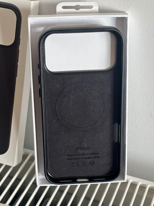 Husa de piele Magsafe iPhone 17 Pro si 17 Pro Max