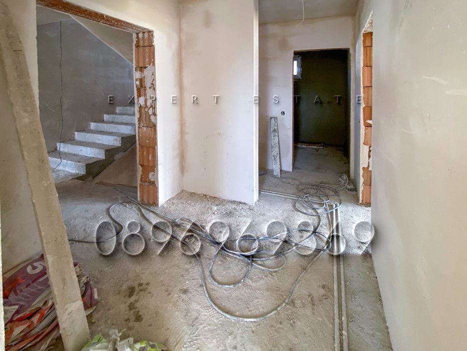 Продава се Двустаен апартамент в Варна, Възраждане 3 - 53 кв.м за 1151 €/кв.м - Снимка #6