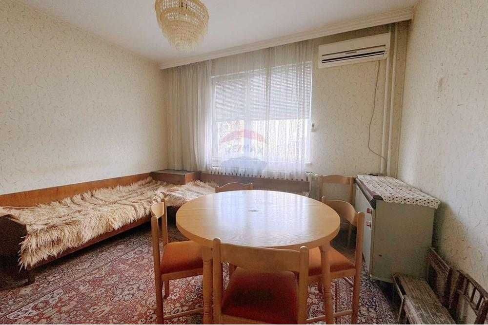 Продава се Многостаен апартамент в Шумен, Военно училище - 143 кв.м за 1248 €/кв.м - Снимка #14