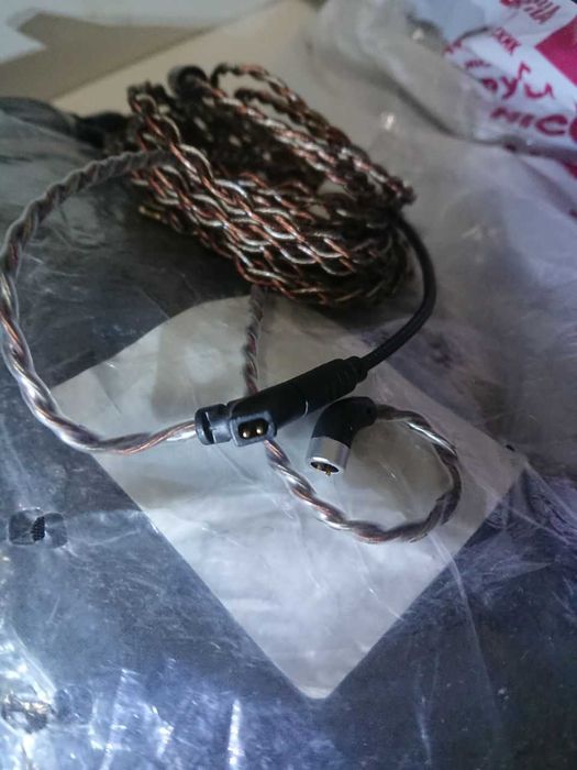 Кабел с микрофон TRN RedChain Gaming (qdc/2pin type-S) 2 Метра НОВ