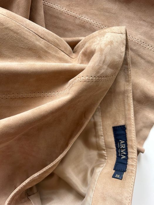 ARMA страхотна бутикова кожена дамска пола