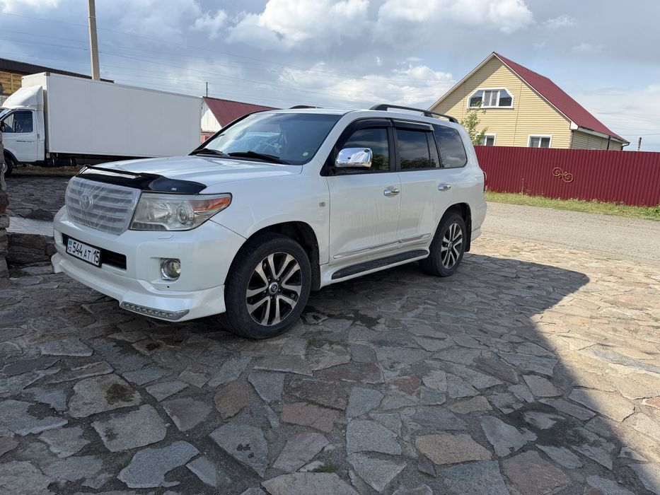 Продам land cruiser 200