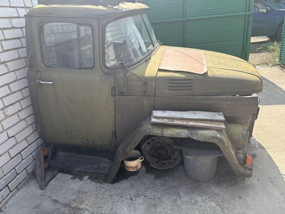 Продам кабину ЗИЛ 131
